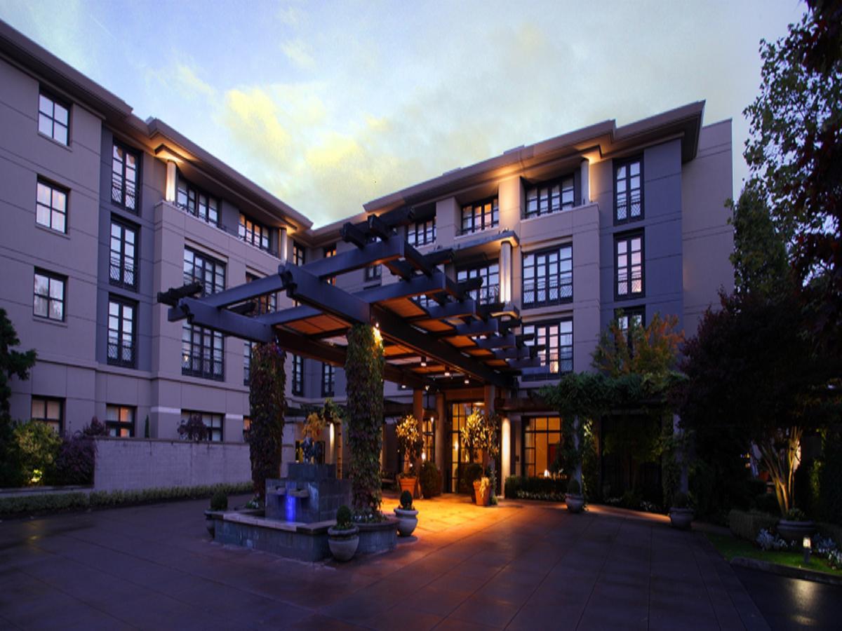 Hotel Bellevue Bagian luar foto